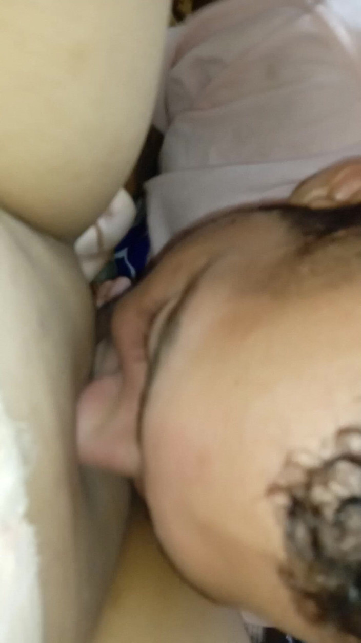 Britanly-Brow: Rica Britanly brow latina âm hộ bú và creampie ngón tay