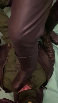 Russian Military Man Pissing on Kinky Policeman