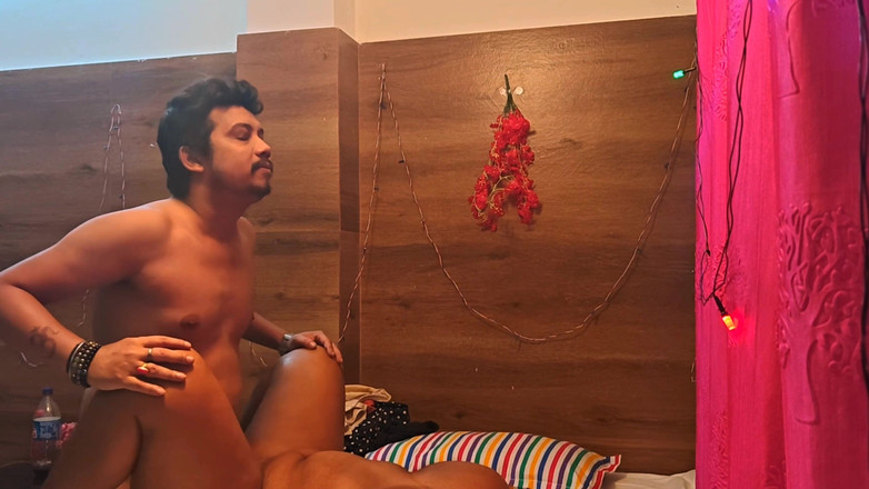 Pankaj Gupta: Hardcore sex přítelkyně přítele z vysoké