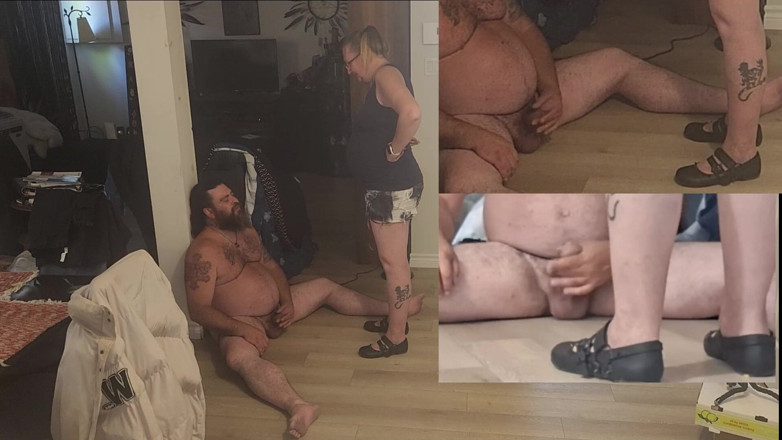 Miss jj chose: Full Weight on His Two Balls