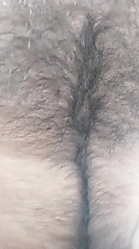 1 minuto masturbando meu pênis gordo, peludo e longo
