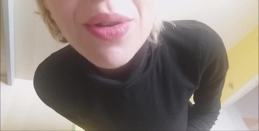 savannahamatoriale: I Humiliate You with My Pretty Dick