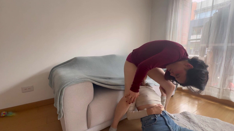 scarlettandc: Моя подруга показывает мне, почему я не должен изменять ей