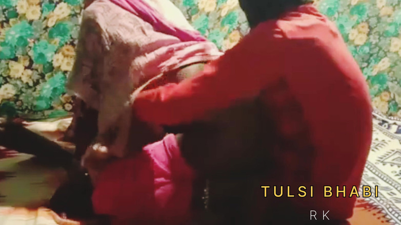 Tulsibhabhi: さまざまなスタイルのインドのデジ・バビ - ホット・バビのセックス