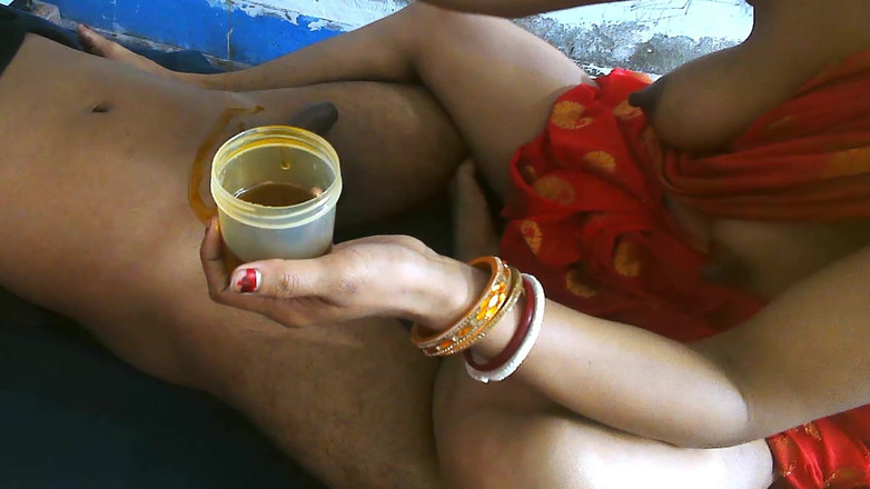 Busty Banuu: インドの乳白色のおっぱい Bhabhi とセクシーな男の子 とても良いセクシーなチュダイ