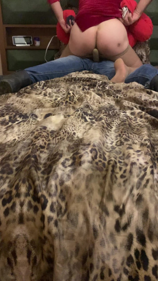 cd_aysemmm: Мой 18-летний пасынок пришел в моих колготках