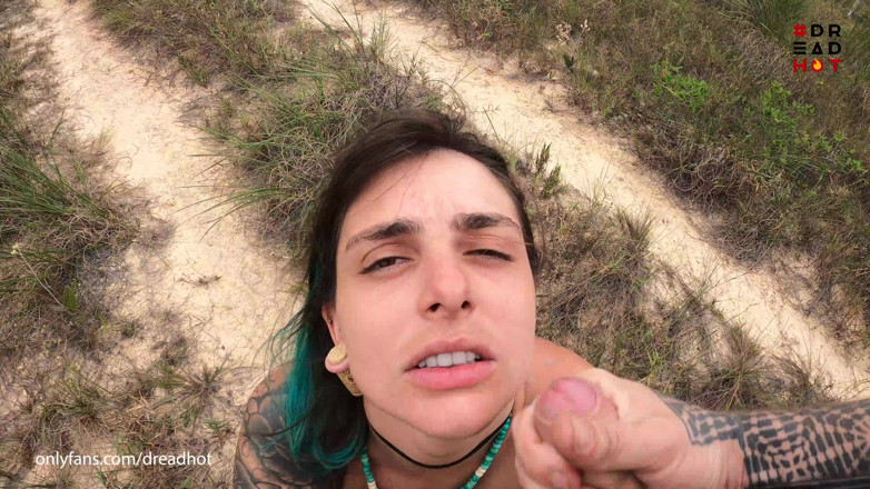 Alemao Hub: Dreadhot Se La Follan a Pelo En Público