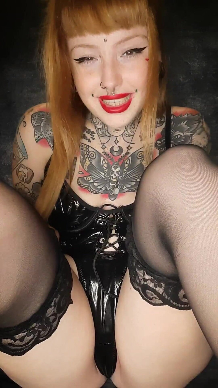 Yourfavecumslut: 你现在我完全拥有的奴隶