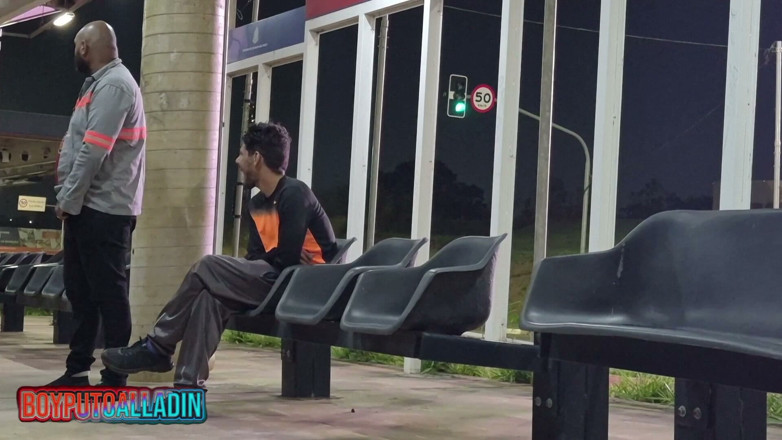 Alladin: Le di mi culo al negro en la parada del...