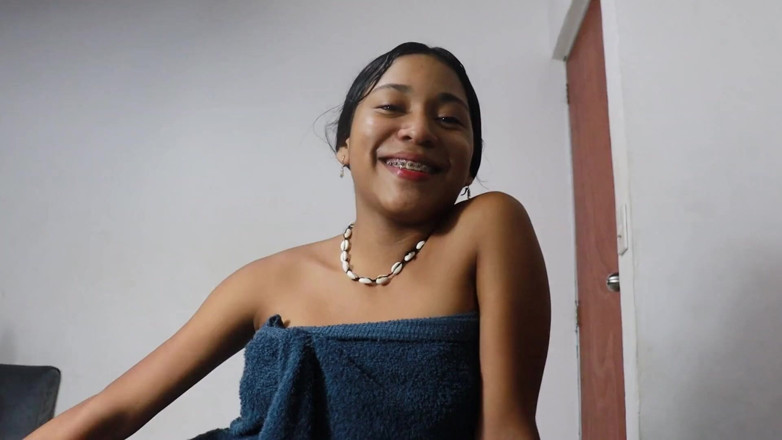 Jamesxd1010: Bella bruna latina adoro fare sesso con lei al mattino! -jhondick10