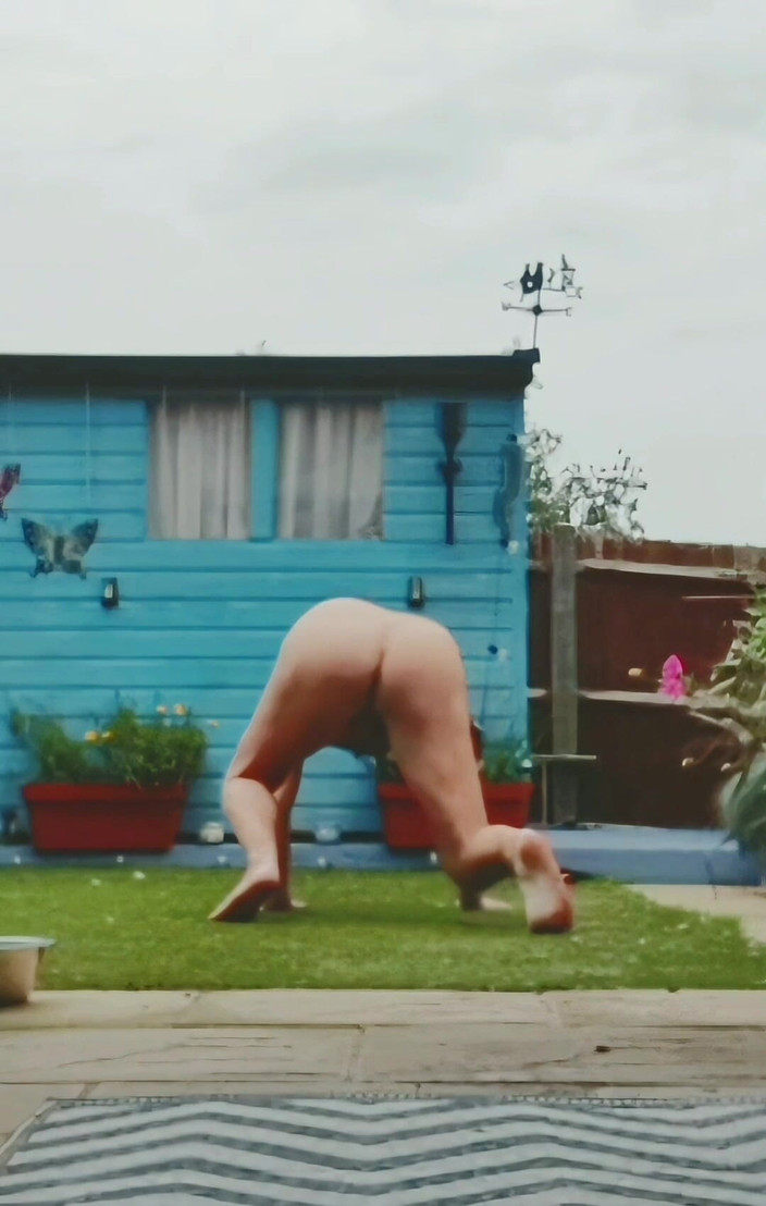 MaleModel: Kebogelan Taman / Pendedahan (bahagian 1)