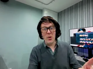 Nerd Pervert: Beth Opata - 3 výstřiky na obličej nerdky