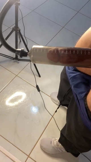 Greedy truck: Mitt ex säger att hennes nuvarande mans penis är större än min