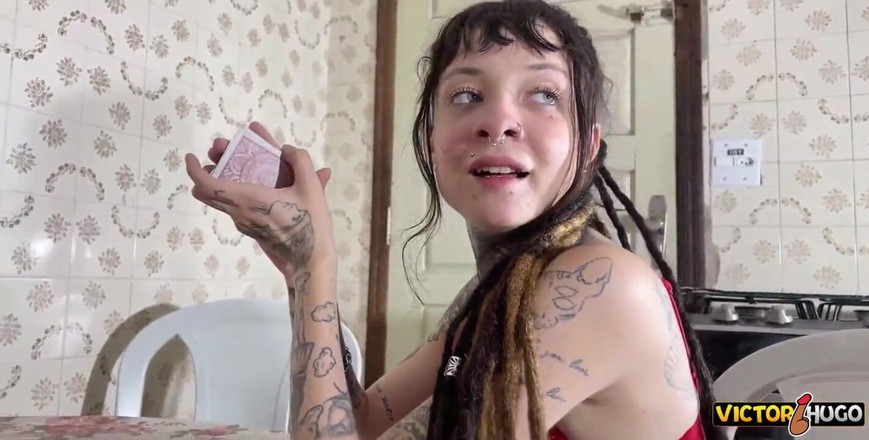 VictorHugo: Moja dziewczyna porzuciła mnie na wielkiego kutasa