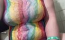 Renee Sakuyas Studio: Éjaculation rapide sur un Hitachi, lingerie arc-en-ciel