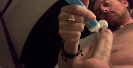 Dirty Talking Guy: Kouření horké nálože po celém žaludku