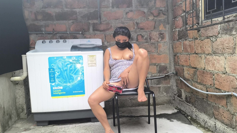 NEGRITA SEXY: 豊満で地味なチョーラが甘い膣で遊ぶ人気