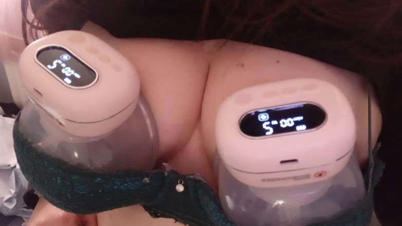 Cumalot4039: Encore une journée de stimulation du lait