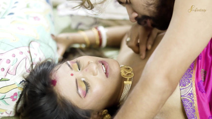 Mr Entertainer: Bhabhi had seks met haar zwager