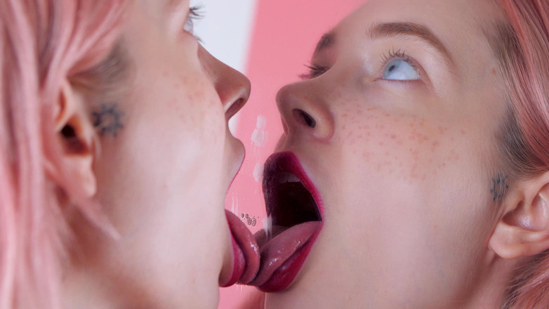 Loly Nebel Studio: Worship My Face, Tiny Toy