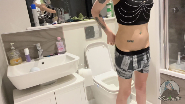 Alice Bean: 영화 데이 화장실 모음집