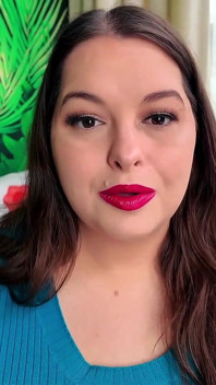 Home Wrecking Red Lips - Your Best Friend Sydney Screams Won't Let You Cheat Even if You're Obsessed with Red Lips
