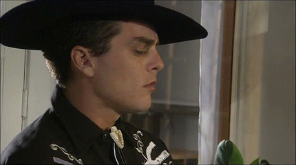 My MILF: Bruneta saje obří penis, než je tvrdě položena