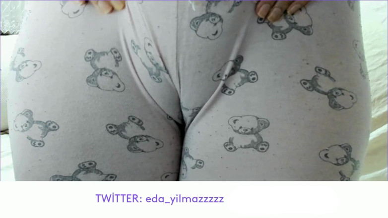 bigass_sexy_bigboobs: PATA DE CAMELO - PIJAMA - BUCETA INCHADA
