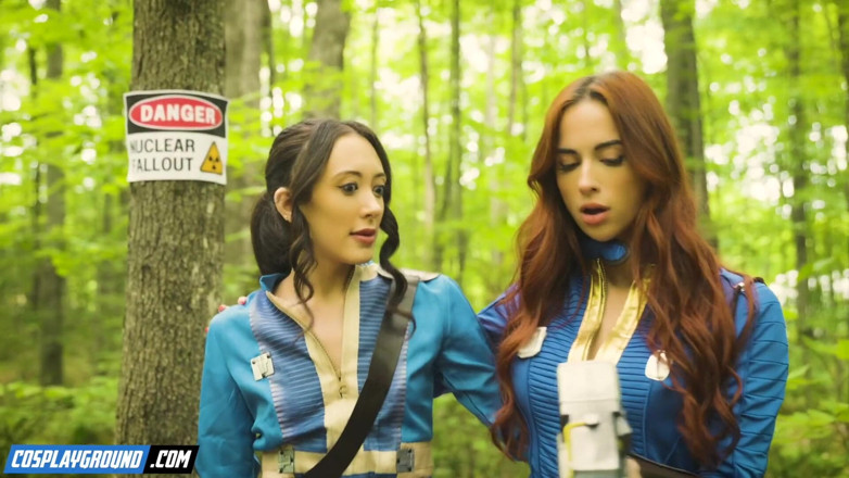 Cosplayground: Sage Hunter hace que Audrey Reid se corra en un...