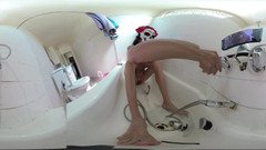 Lizzy Yum: Lizzy Yum VR červen 23 #2 2024 fantasy masturbace koupající se kundička klitoris prsa...
