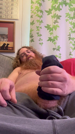 Big Baz: 相棒の靴下に中出し