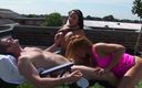 Chica Suicida DVD: Romana ryder mengajak teman kecilnya untuk threesome