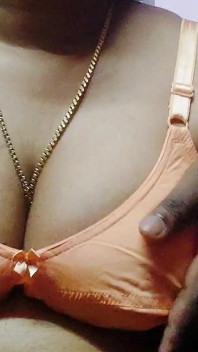 Tante hot india pengen kontol besarku