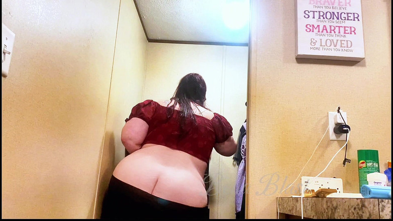 BellaBlast: Energie zadku tančí jako nikdo se nedívá s prdem ven!