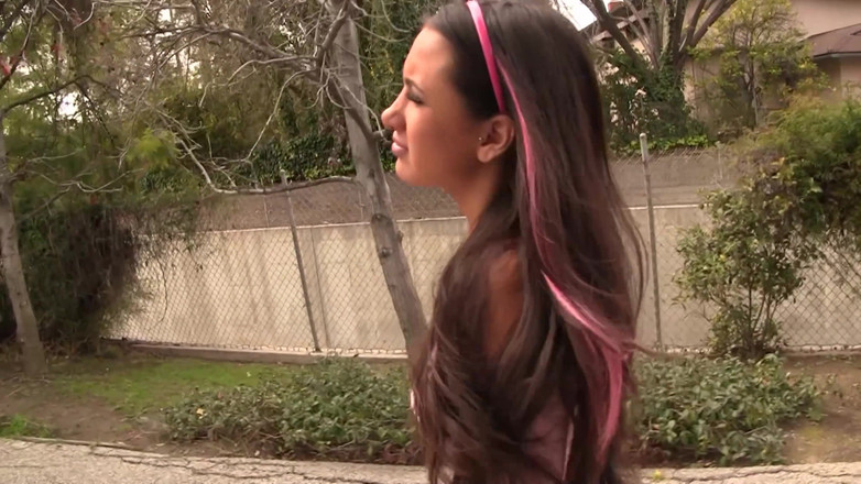 Estelle and Friends: Páry chůvu, díl 5