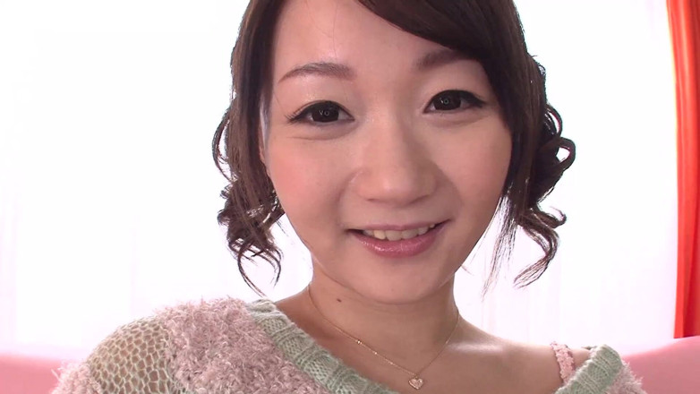 Japanese Cheats: Asian Babe Rides Hard with Natural Bush and Deep Wet...