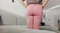 fartingclub01: レギンスでかわいいPAWGオナラ