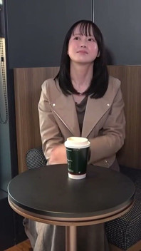 Kantoorschoonheid met een bleke huid - onze date verandert in een stomende privéshoot met wilde seks direct bij het raam