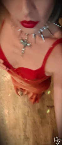 Rotes Latexkleid