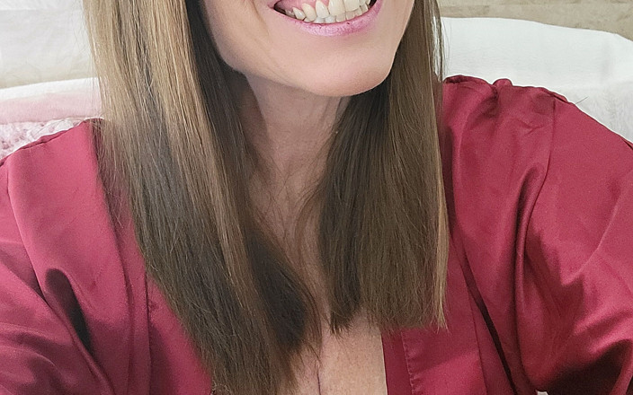 Nikki Nevada: Vaše smyslná přítelkyně Nikki vás zastrčí do osobní pozornosti pozdě...