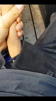 Who likes outside wank?