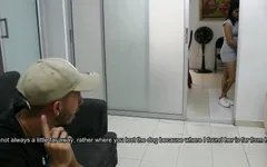 Приємний збуджений хлопець чудово трахає мою пизду за винагороду, щоб знайти мою домашню сперму - груди - порно іспанською