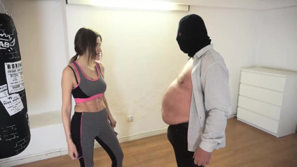 Lady Mesmeratrix Official: Instruktur yoga menghukum budaknya
