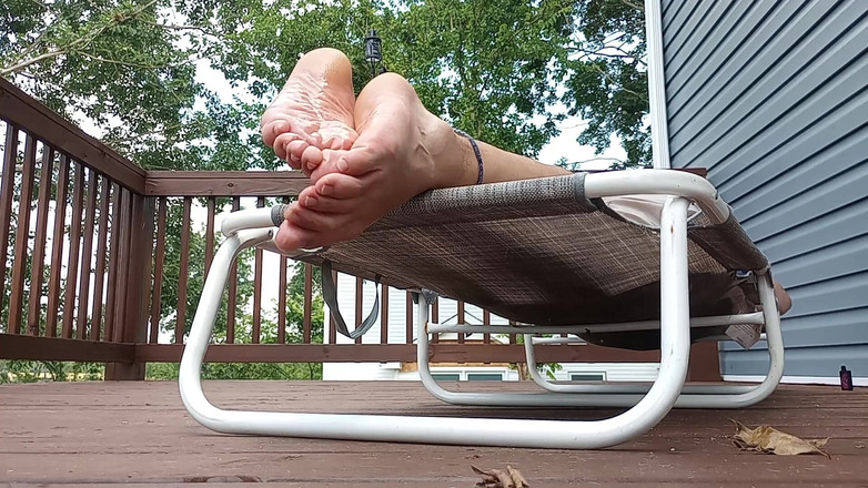 Midsouth Foot Fetish: 내 부드러운 남성 발에 대해 어떻게 생각합니까?