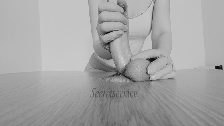 Secretservicecb: Sexy gloryhole masturbación con la mano