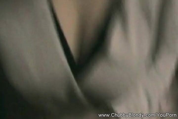 Chubby Blondy: Chubby blonde MILF slut suck that cock realy hard