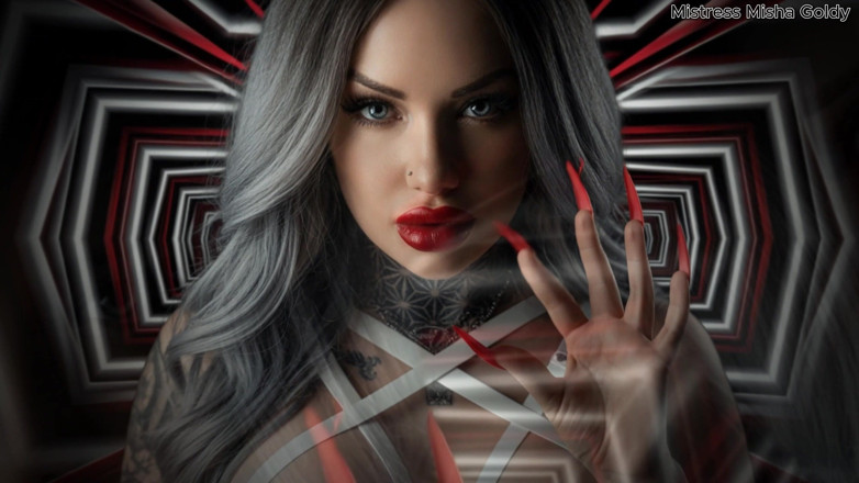Goddess Misha Goldy: S-a transformat în toaleta creierului stăpânei Misha