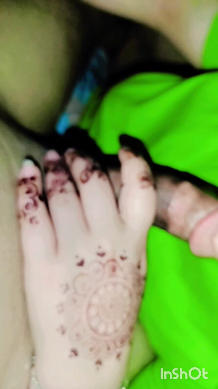 Hot step bhabi: Moje sexy bhabi saje a čte mého ptáka