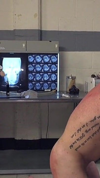 Chronická masturbátorka D. hledá nemocnou a zvrácenou terapii od Aiden Starr