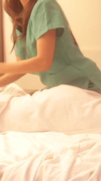 Asijská masáž se šťastným koncem od 18leté Pinay Petite Teen
